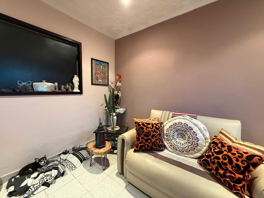 ZONA NEWBERY Y ZANNI - CASA + DPTO 1 DORMITORIO EN VENTA