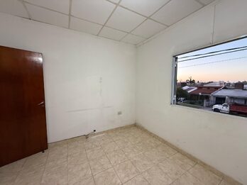 ZONA NEWBERY Y ZANNI - CASA + DPTO 1 DORMITORIO EN VENTA