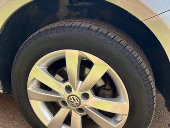 VOLKSWAGEN VOYAGE HIGHLINE 2013