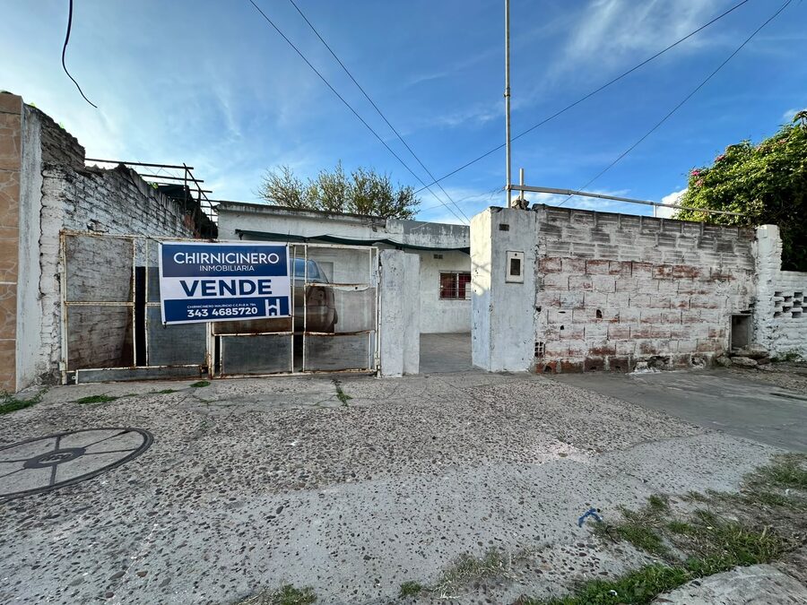 VENDO CASA A RECICLAR