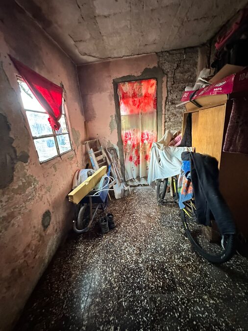 VENDO CASA A RECICLAR