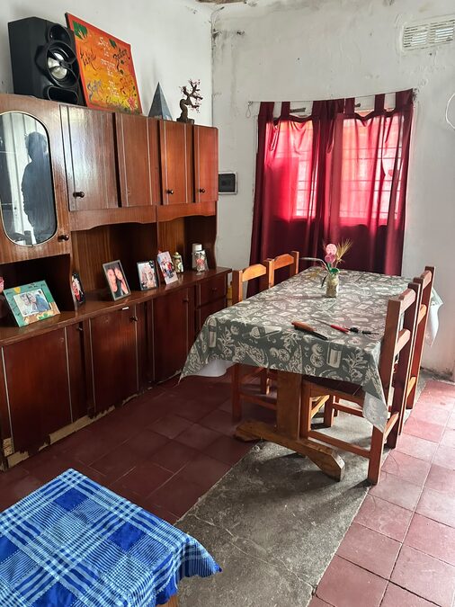 VENDO CASA A RECICLAR