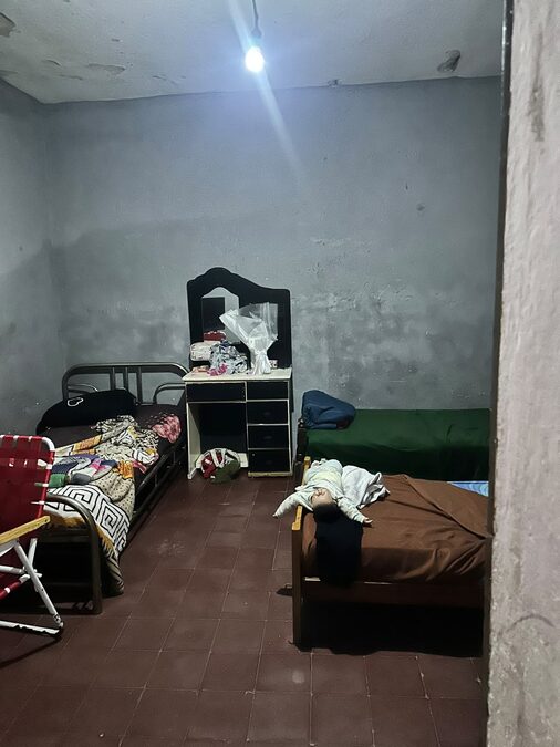 VENDO CASA A RECICLAR