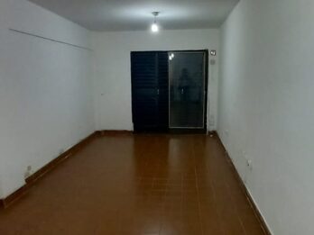 Alquila Amplio Monoambiente calle Santago del Estero 55
