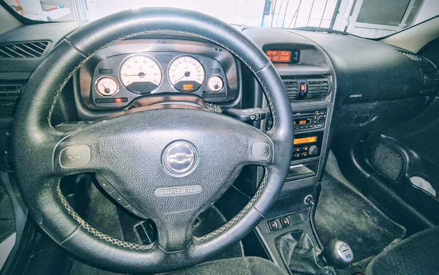 Vendo ASTRA 2.0 5 PUERTAS MODELO 2011