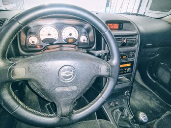 Vendo ASTRA 2.0 5 PUERTAS MODELO 2011