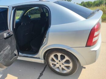 Vendo ASTRA 2.0 5 PUERTAS MODELO 2011