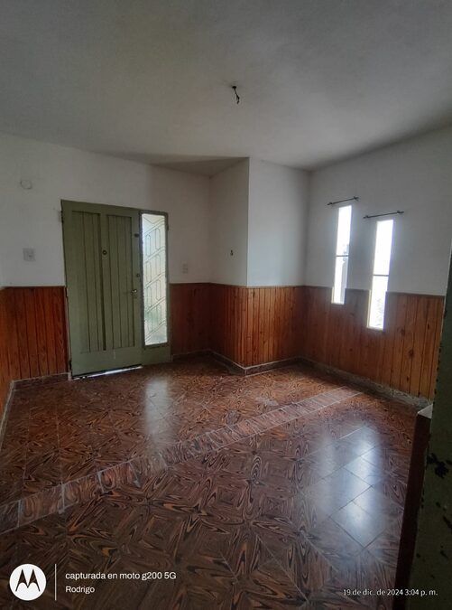 Alquila Amplia Casa calle Gdor Antelo