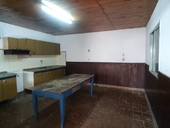 Alquila Amplia Casa calle Gdor Antelo
