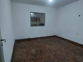 Alquila Amplia Casa calle Gdor Antelo