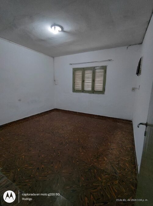 Alquila Amplia Casa calle Gdor Antelo