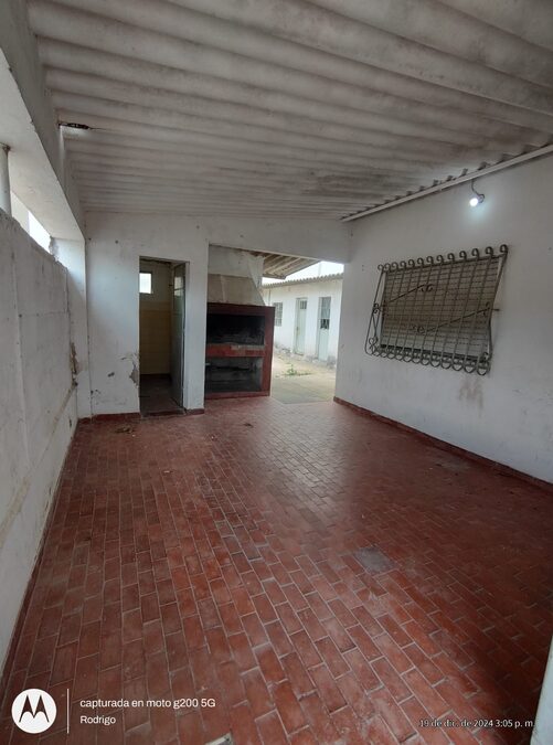 Alquila Amplia Casa calle Gdor Antelo