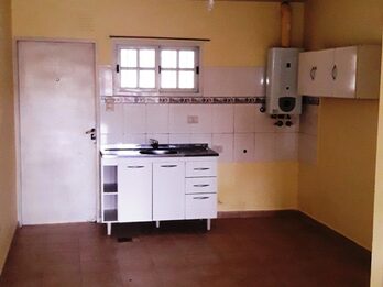 Alquila Hermoso Duplex calle Basavilbaso pasando Leonidas Echagüe