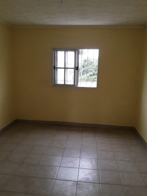 Alquila Hermoso Duplex calle Basavilbaso pasando Leonidas Echagüe