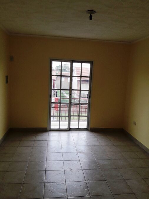 Alquila Hermoso Duplex calle Basavilbaso pasando Leonidas Echagüe