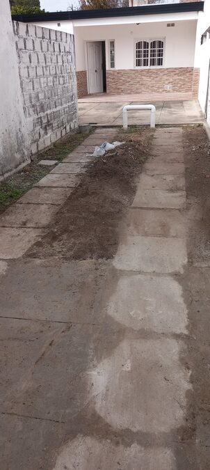 Alquila Casa interna calle Gdor. Antelo