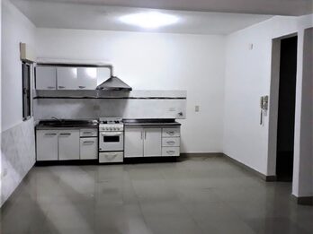 Alquila Amplia Casa en Planta Alta calle San Luis