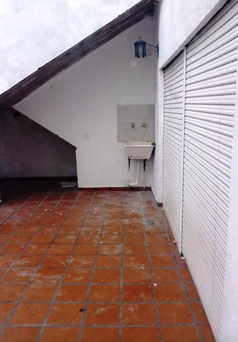 Alquila Amplia Casa en Planta Alta calle San Luis