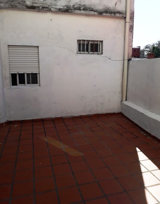 Alquila Amplia Casa en Planta Alta calle San Luis
