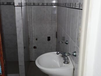 Alquila Amplia Casa en Planta Alta calle San Luis