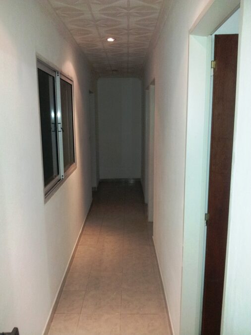 Alquila Amplia Casa en Planta Alta calle San Luis