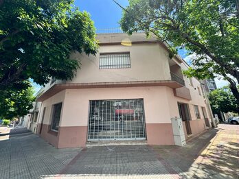 LOCAL EN ALQUILER ESQUINA MENDOZA Y LAPRIDA