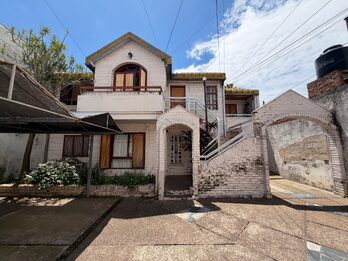 DEPARTAMENTO 2 DORMITORIOS CON COCHERA - Apto credito